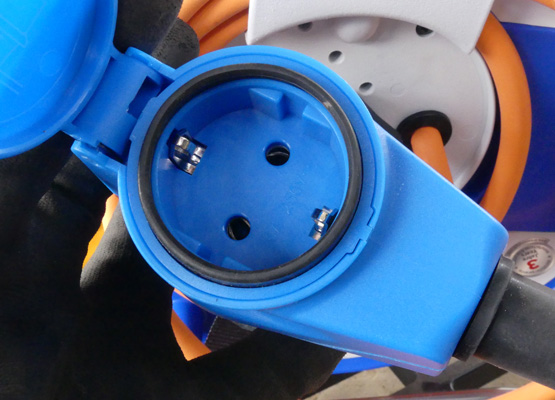 25m CEE 230V Camping Kabeltrommel mieten - Brennenstuhl Brobusta Camping CEE 230V